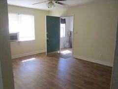 2615 Cypress St - Photo 3 of 8