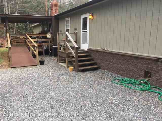 1627 Round Hill Rd - Photo 3 of 12