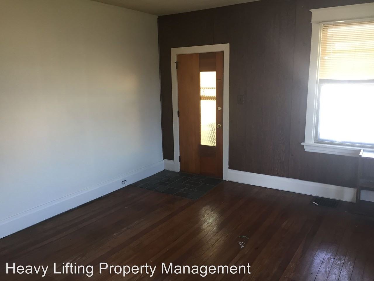 328 Lowther St - Photo 3 of 8