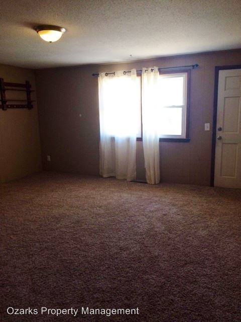511 S Concordia Ave - Photo 3 of 13