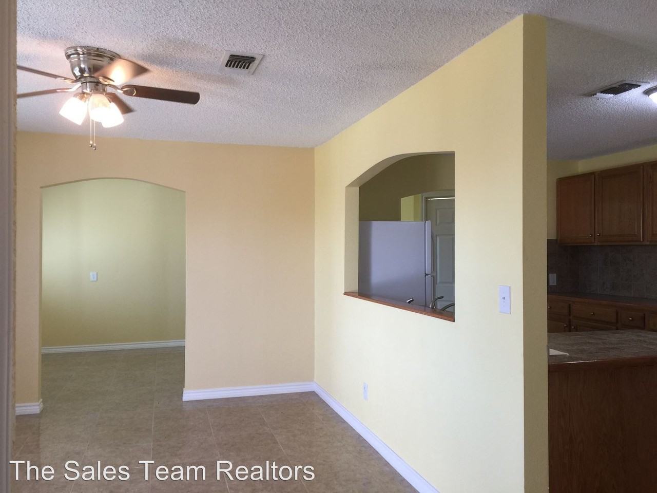 4404 Erie Dr - Photo 2 of 33