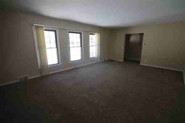 145 Holmdene Blvd NE - Photo 2 of 16