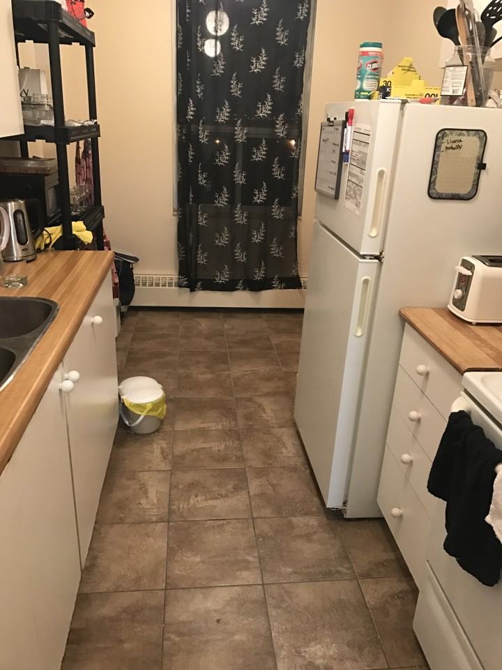 15 Eastbourne Dr - Photo 2 of 4