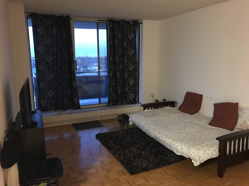 15 Eastbourne Dr - Photo 3 of 4