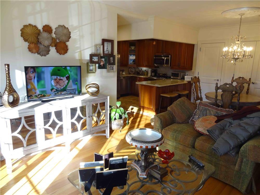 159-129 Bay St - Photo 2 of 10