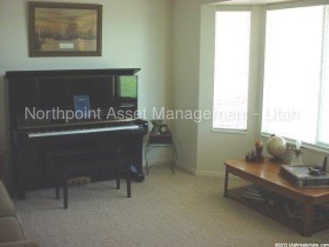 2878 W 1060 N - Photo 2 of 4