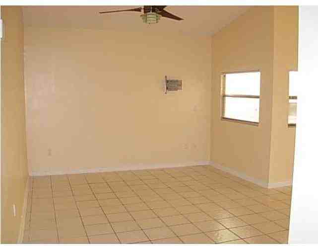 15021 E Waterford Dr - Photo 3 of 6