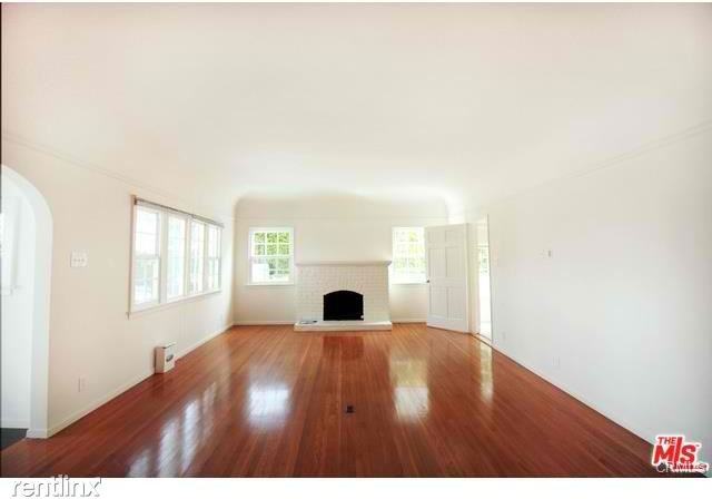 334 18th St - Photo 3 of 13