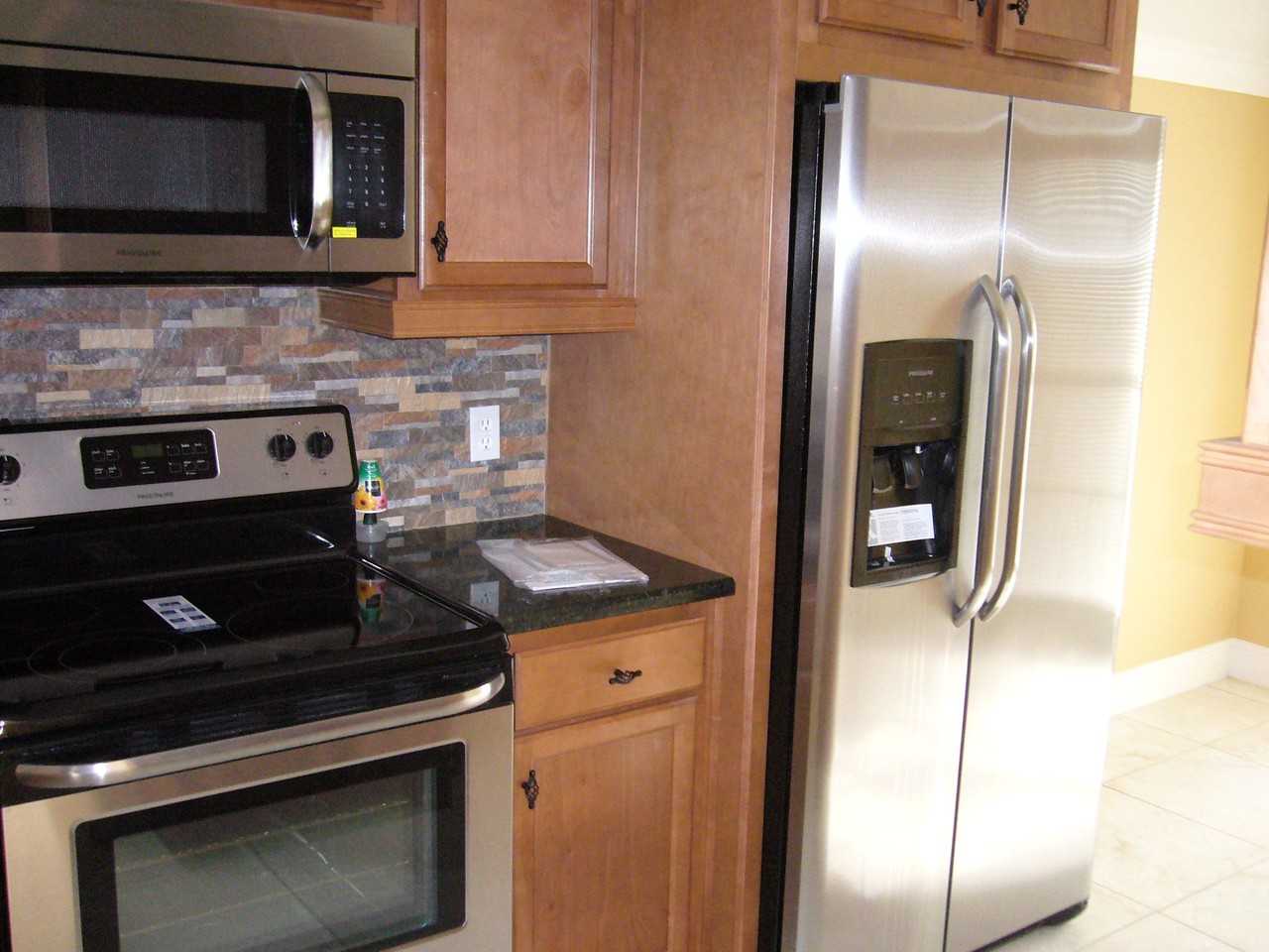 451 Chicago Woods Cir - Photo 3 of 12