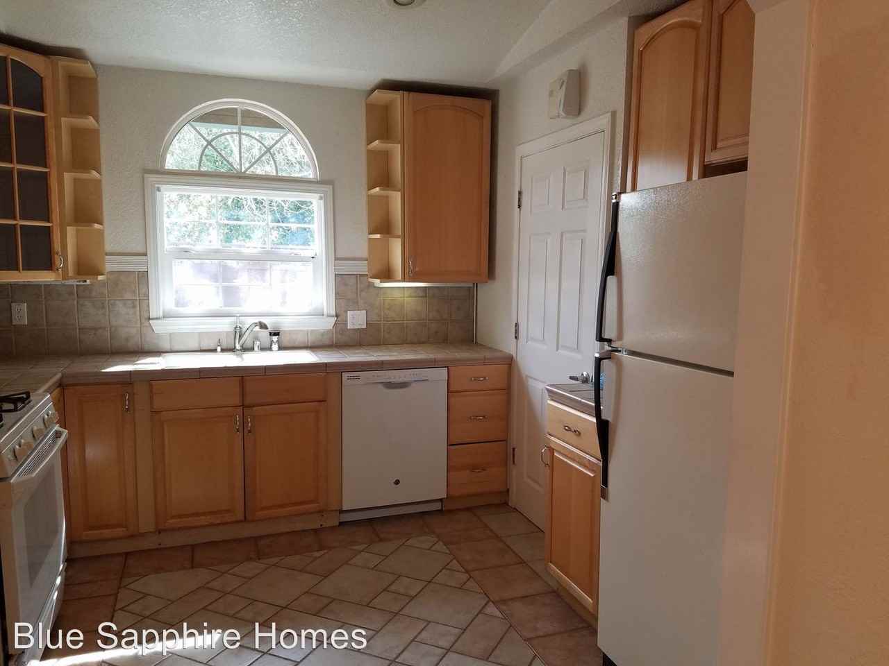 25022 Panitz St - Photo 3 of 21