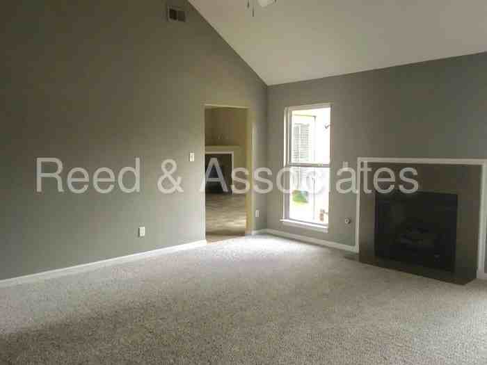 5052 Raintree Mist Ln - Photo 3 of 10