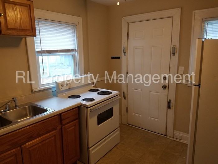 373 E Morrill Ave - Photo 2 of 13