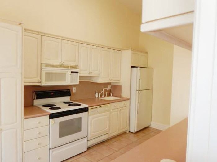 76 Washington St - Photo 2 of 5