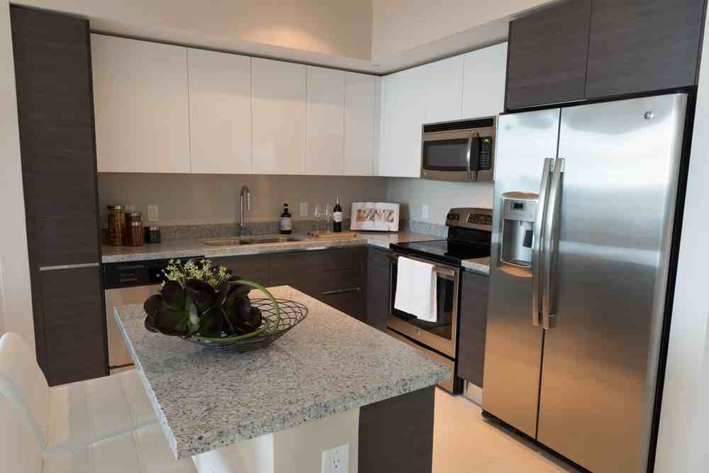 410 Southwest 1st Avenue