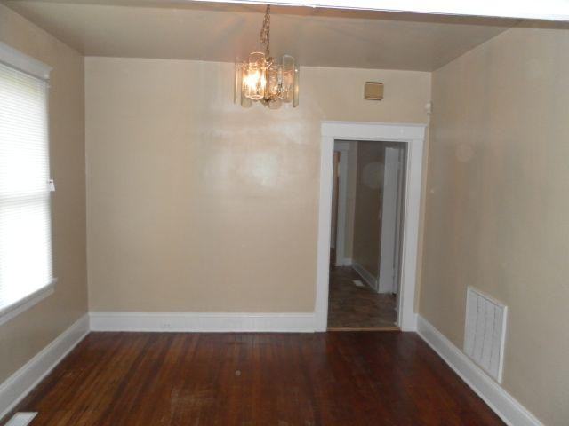 113 E 33rd St - Photo 3 of 12