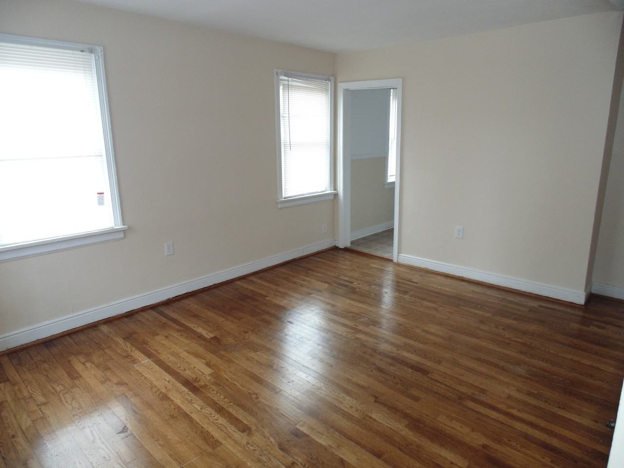 3120 Maurice Ave - Photo 2 of 7
