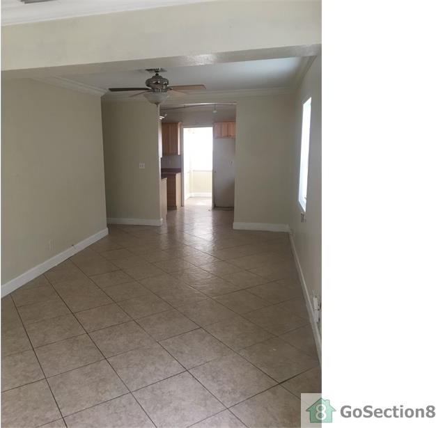1617 NW 5th Ave - Photo 2 of 3