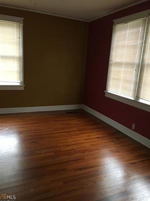 110 O St SW - Photo 3 of 11