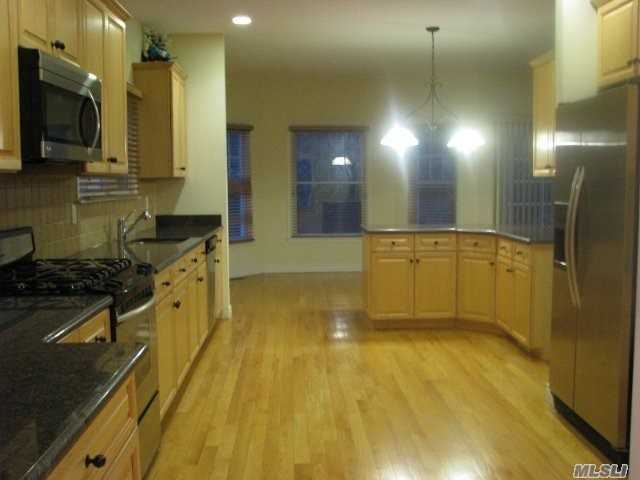 17 Bankside Dr N - Photo 3 of 14