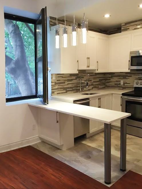 2050 Claremont Avenue - Photo 2 of 10