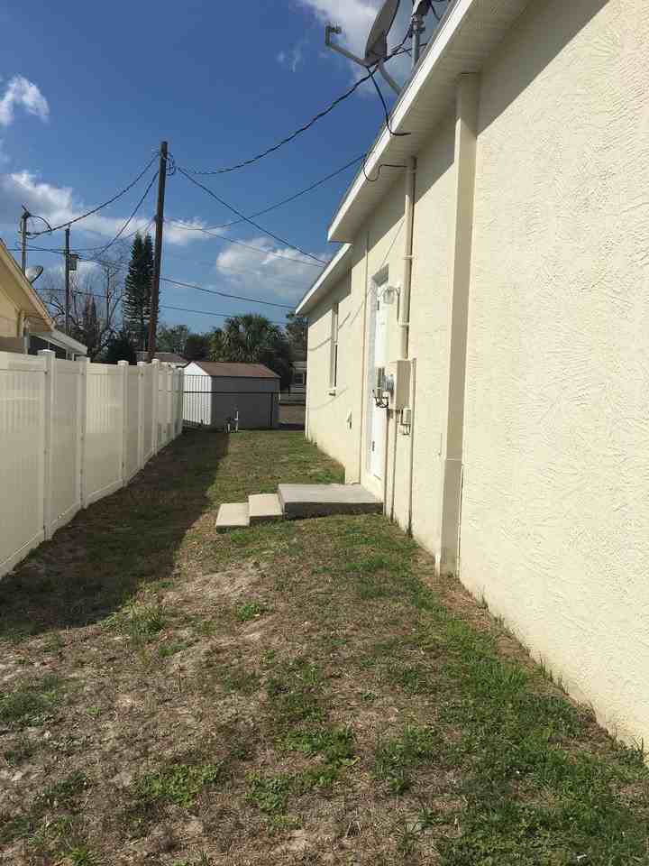 12617 Social Dr - Photo 2 of 19