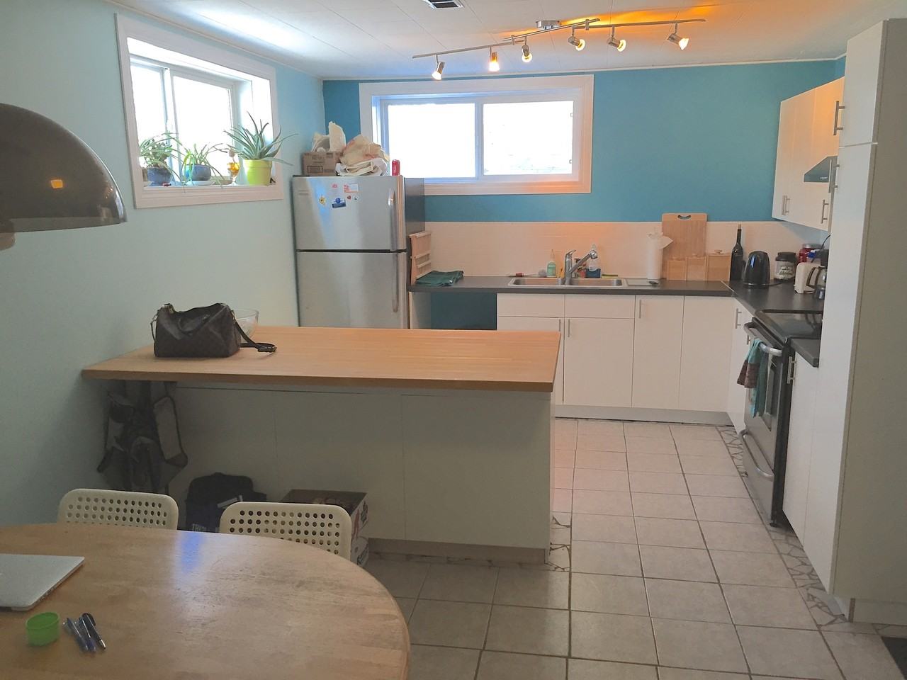 6009 106 St NW - Photo 2 of 7