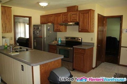 7528 17th Ave S - Photo 3 of 13