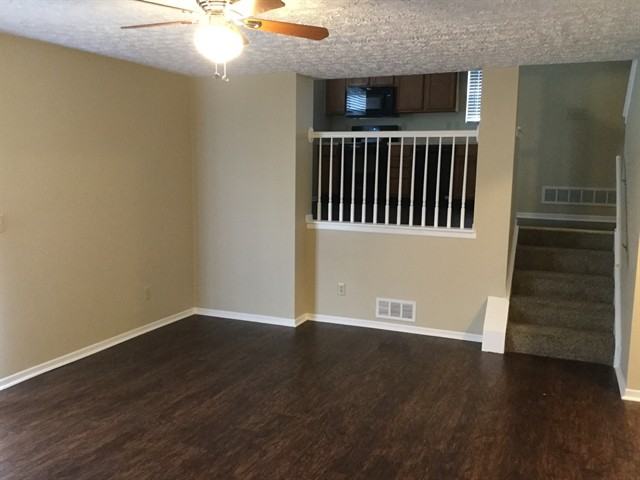 736 Corgi Dr - Photo 2 of 13