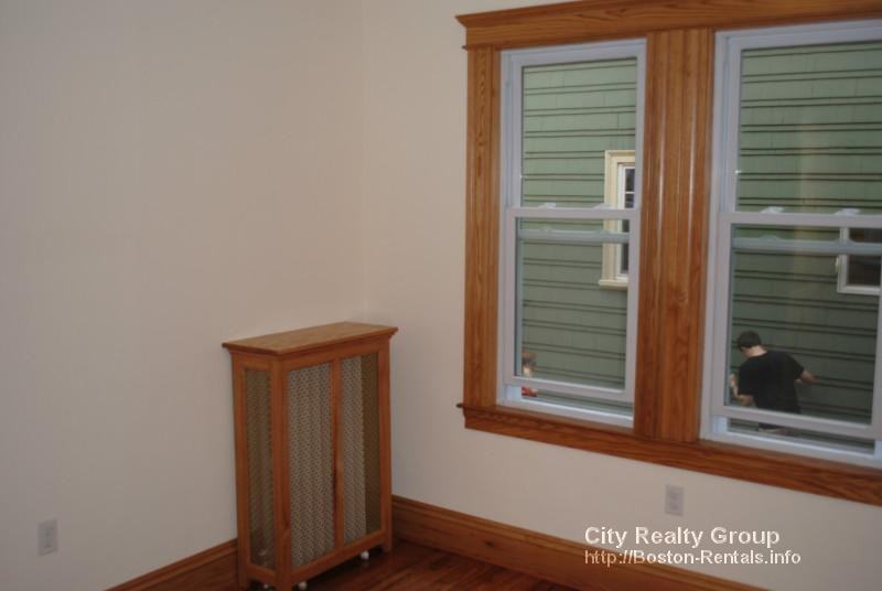 100 Columbia Rd - Photo 3 of 15