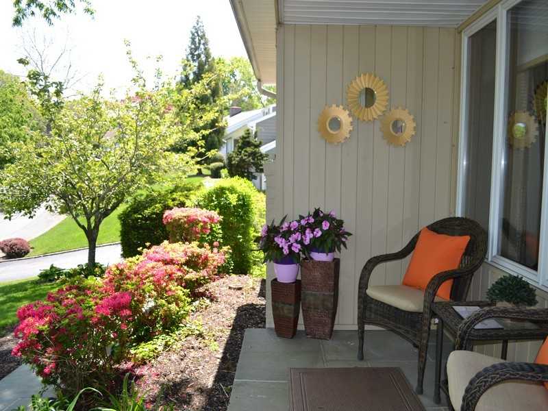 26 Old Town Ln - Photo 2 of 10