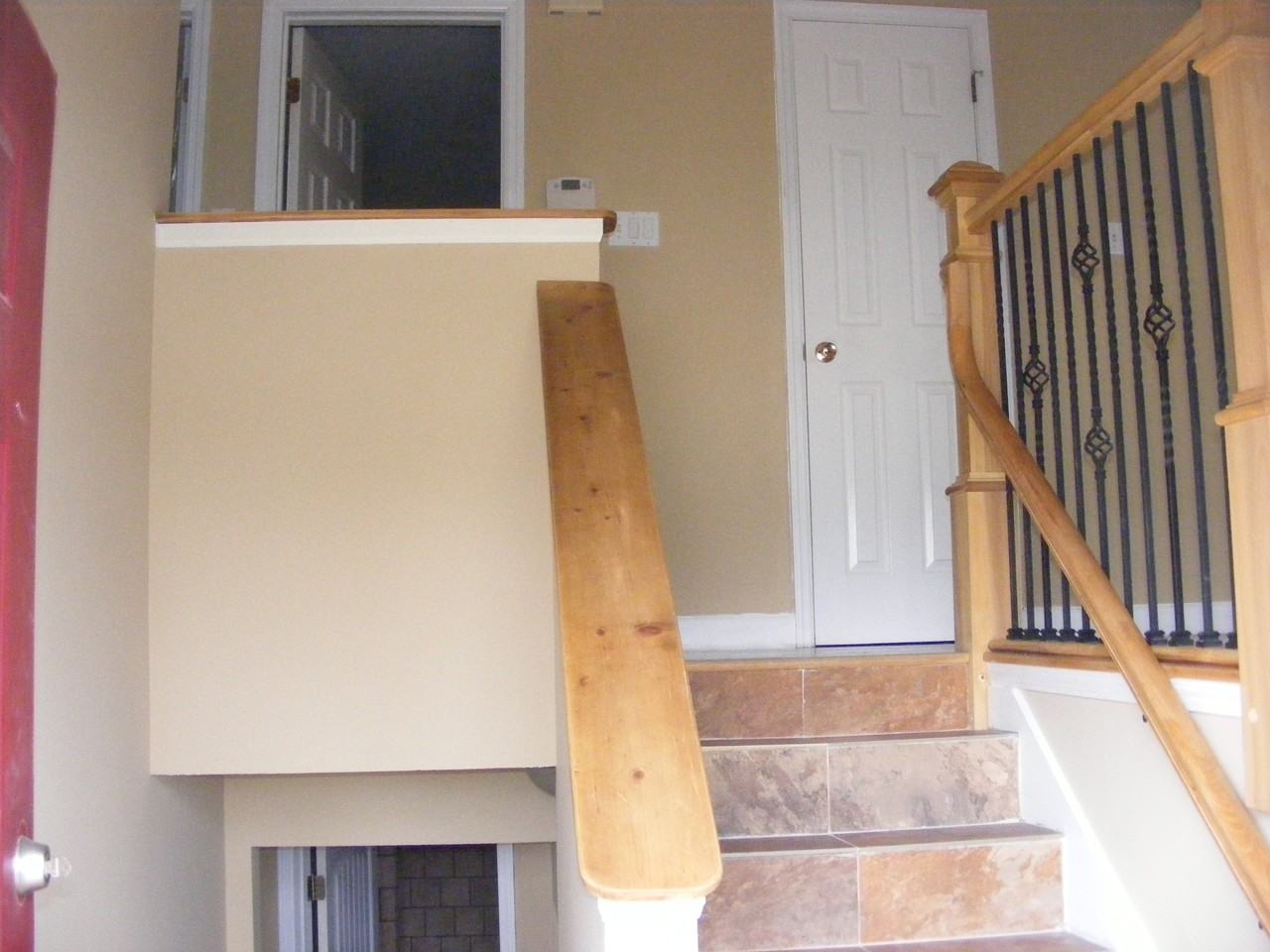 1063 Haven View Dr - Photo 3 of 12