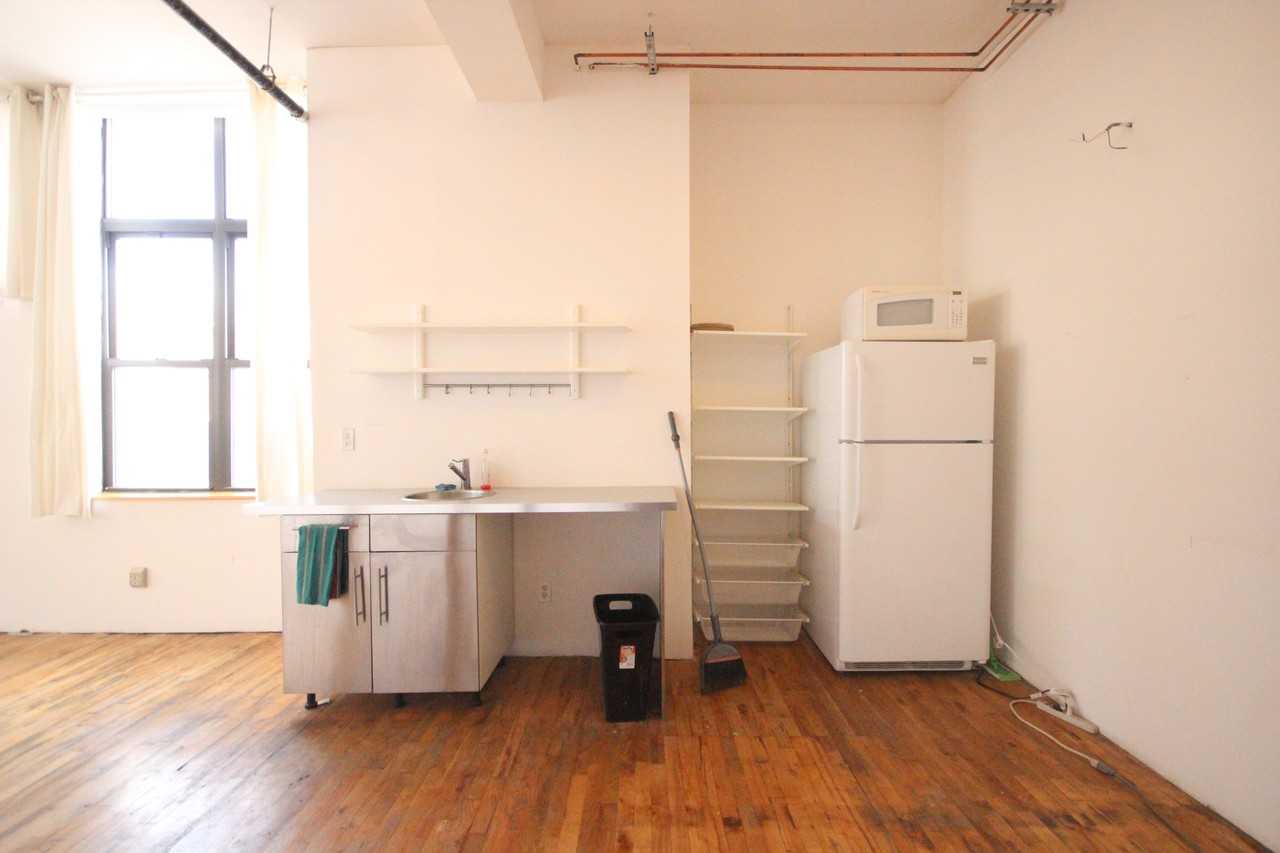 16 Cypress Avenue ##222 - Photo 3 of 4