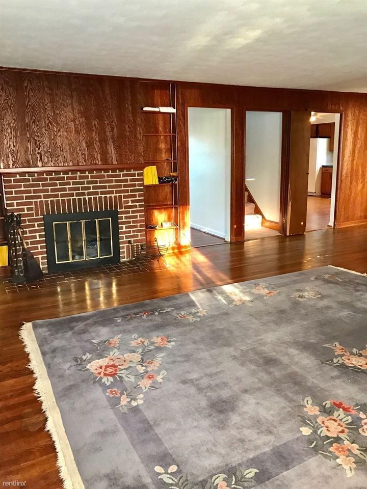 5807 Harland St - Photo 3 of 19