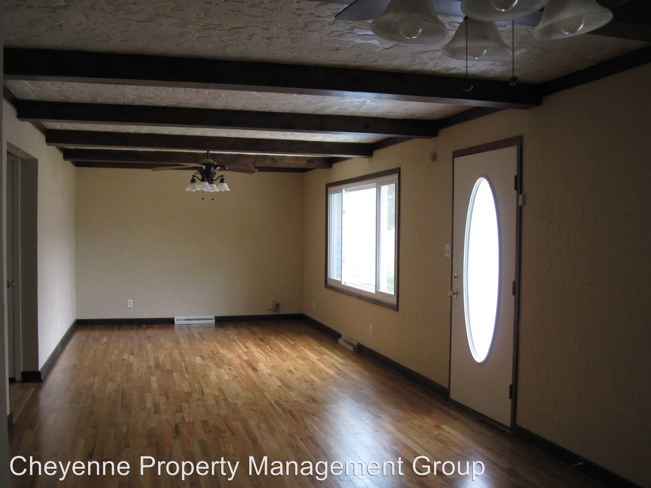 1005 Worth Dr - Photo 2 of 10