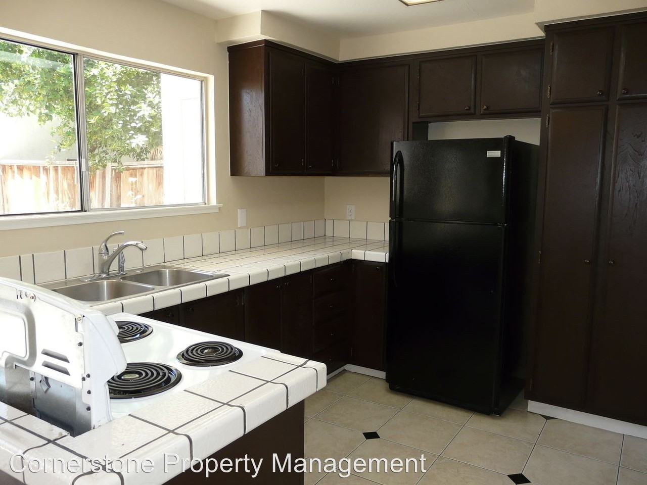 3280 Sagittarius Ln - Photo 3 of 15