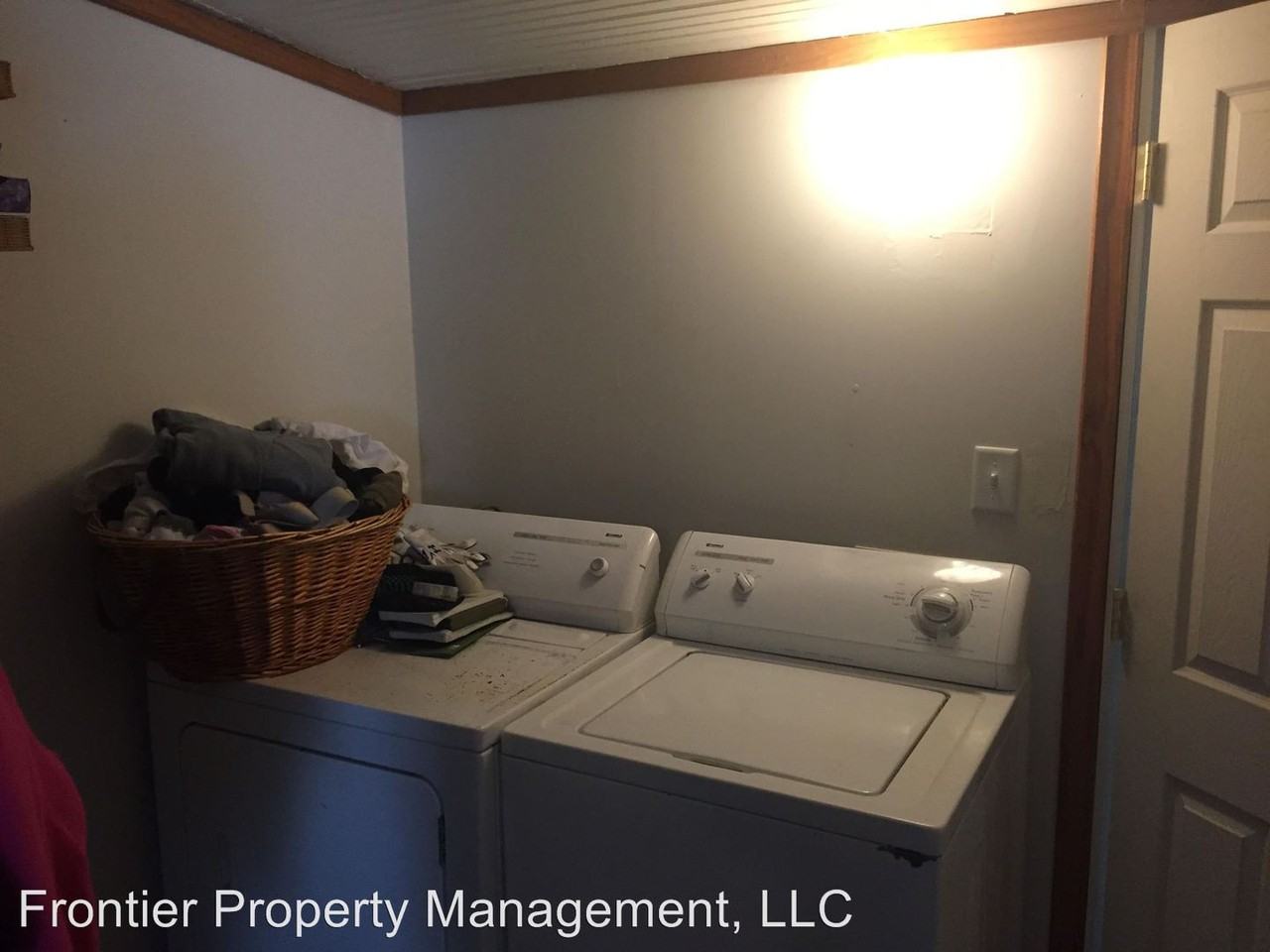 204 N Billings St - Photo 3 of 13