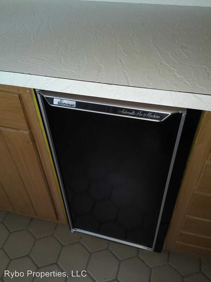 14 Broadview Farm Rd - Photo 2 of 26