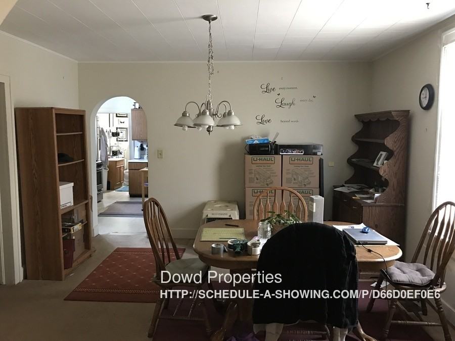 1311 N Oak St - Photo 3 of 7