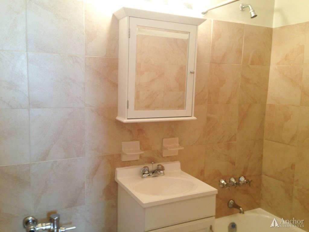 E 39th St #11B