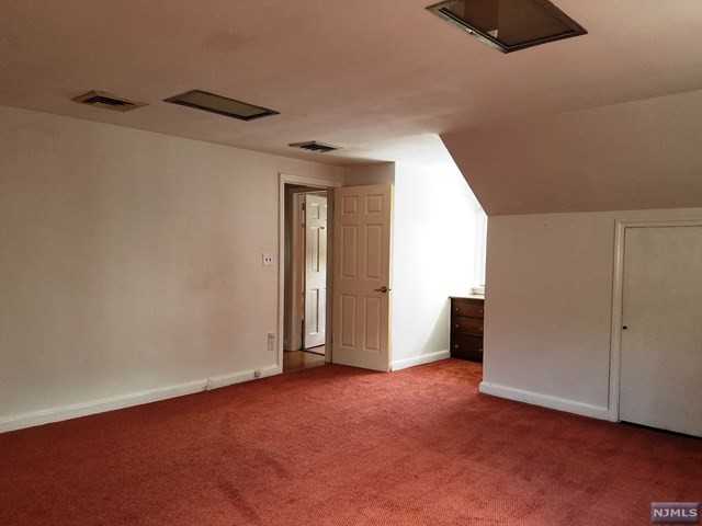 547 Valley Rd - Photo 2 of 9