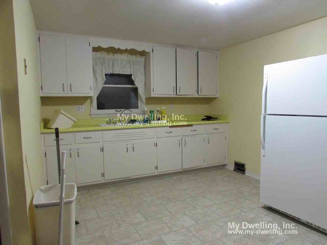 3443 S 9th Pl A - Photo 3 of 11