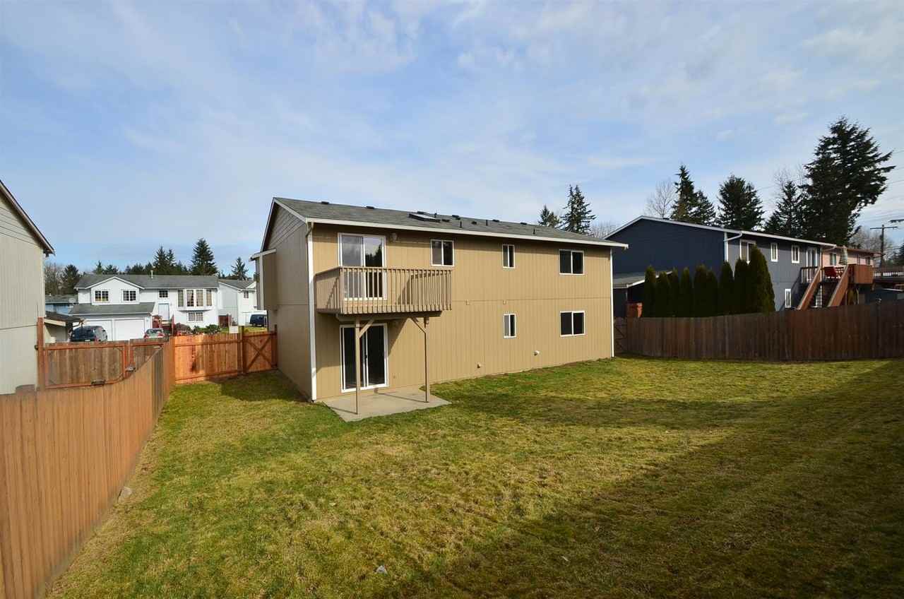 4612 195th St NE - Photo 3 of 15