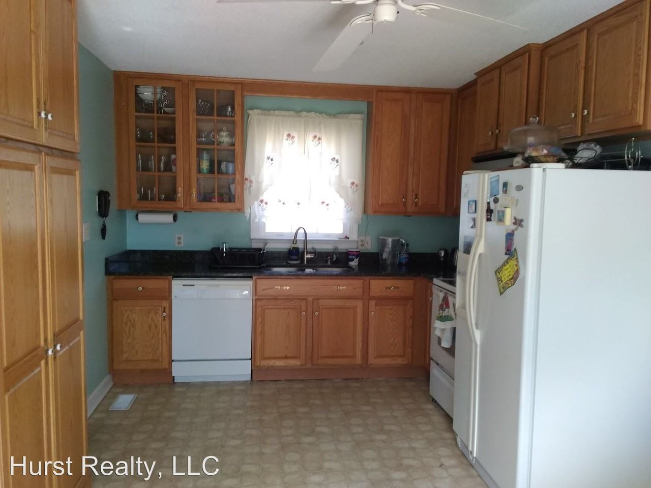 100 Sutton Dr - Photo 3 of 21