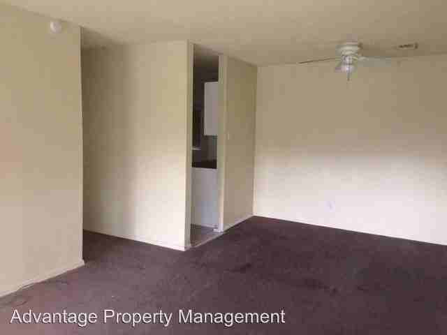 2772 Jolson Ave - Photo 2 of 8