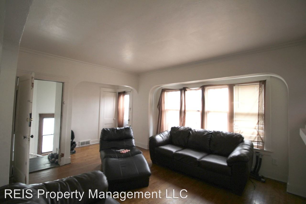 1243 N 46th St - Photo 2 of 9