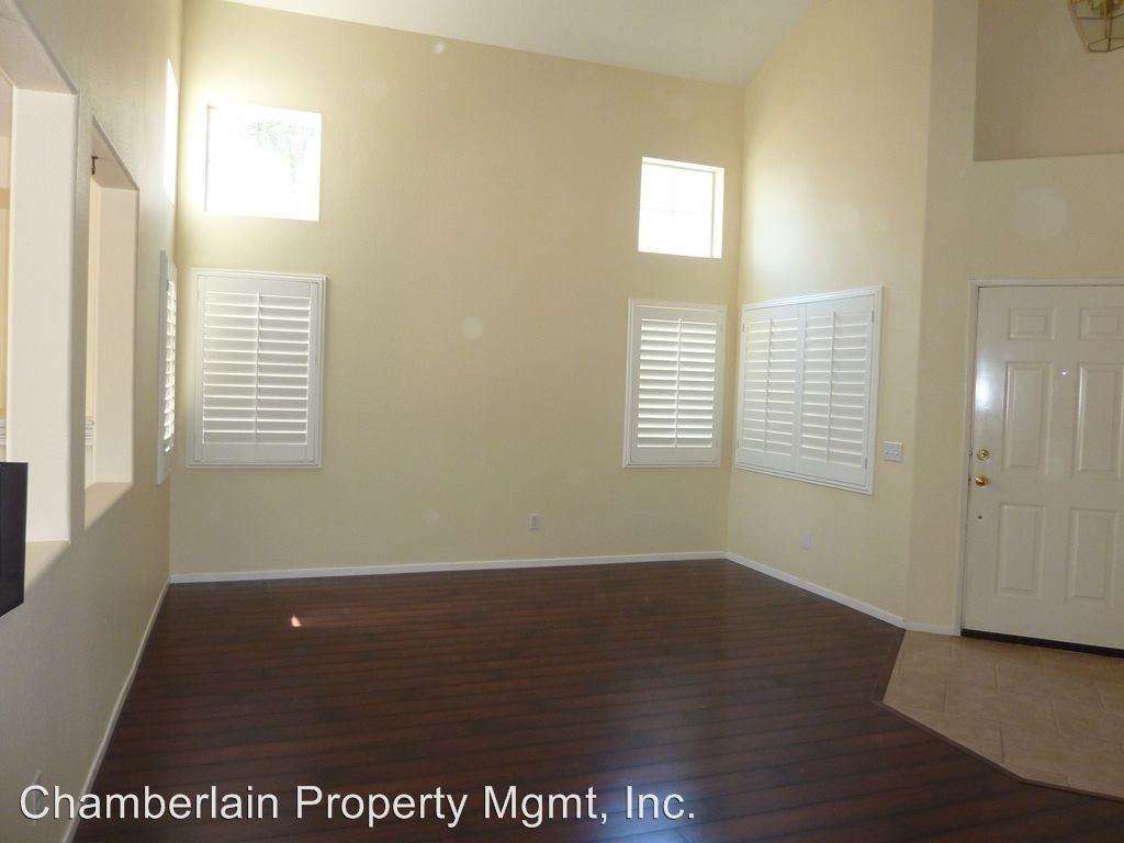 414 Lupine Way - Photo 2 of 12