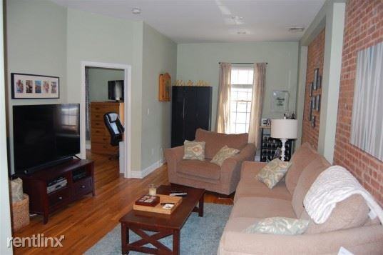 304 Washington St - Photo 2 of 6