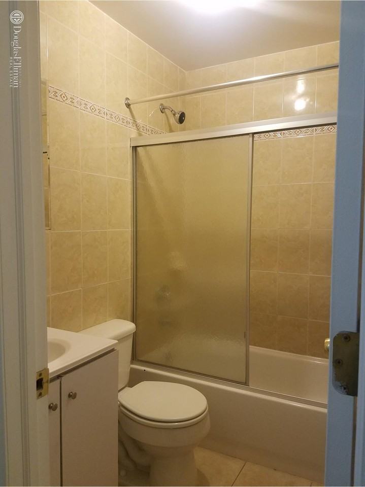 622 Baker Ave 2 - Photo 3 of 3