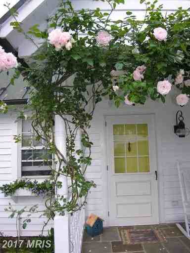 13160-13118 Crest Hill Rd - Photo 2 of 10