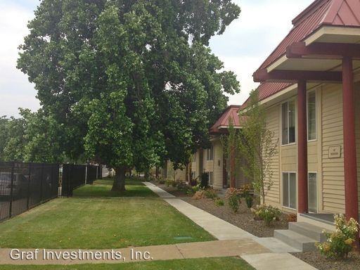 Arlington Apartments 905 S.44th Ave. - Photo 3 of 10